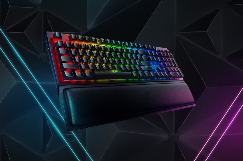 <p>Razer BlackWidow v3 Pro</p>