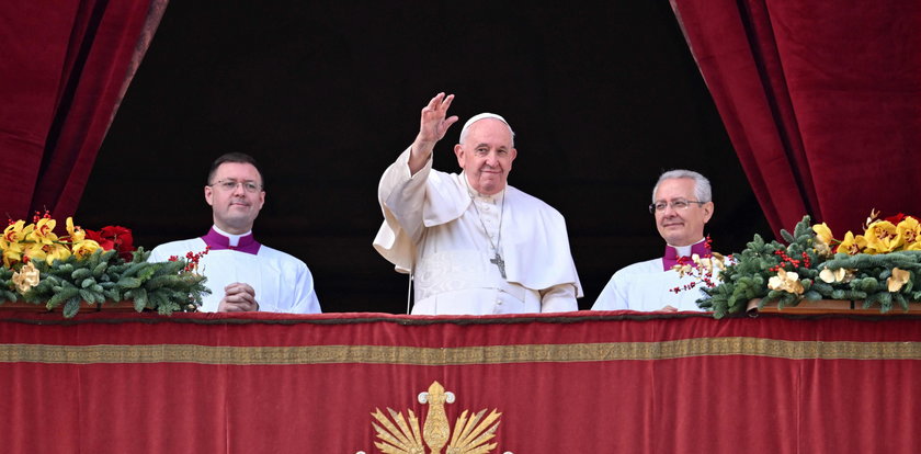 Świąteczne orędzie papieża Franciszka. Mówił o III wojnie światowej