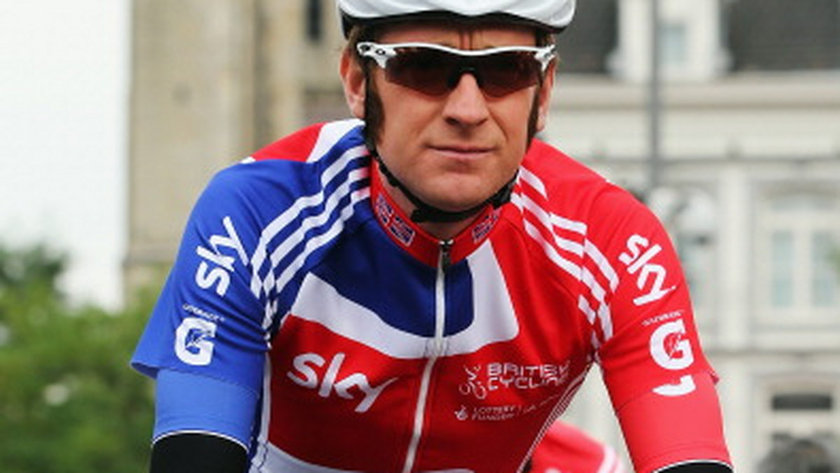 Bradley Wiggins, triumfator Tour de France i złoty medalista igrzysk olimpijskich w Londynie, trafił do szpitala, po tym jak został potrącony przez samochód. Nieszczęśliwy wypadek miał miejsce nieopodal domu sportowca.