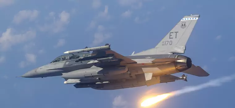 Ukraińskie F-16 dostaną zabójcze pociski. Kijów ujawnia szczegóły