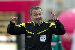 T-Mobile Ekstraklasa: Sędziowie Lyczmański i Małek będą ukarani