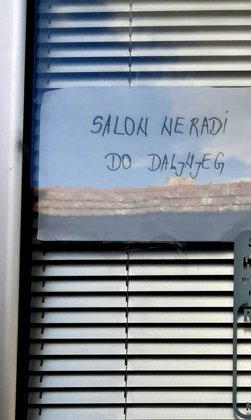 Obaveštenje na jednom od salona