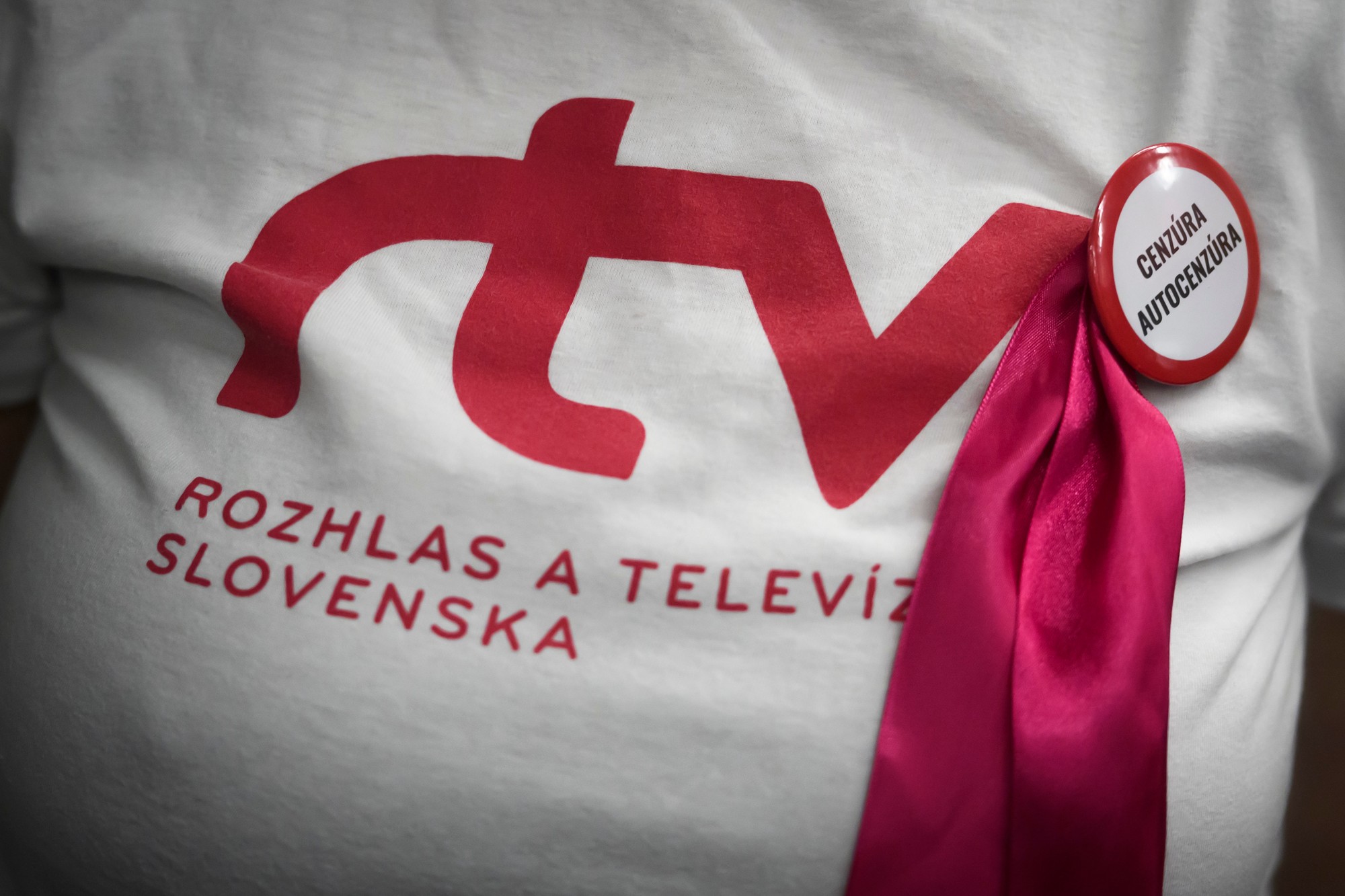 Prvý výstražný štrajk zamestnancov a spolupracovníkov RTVS v Bratislave 10. júna 2024.