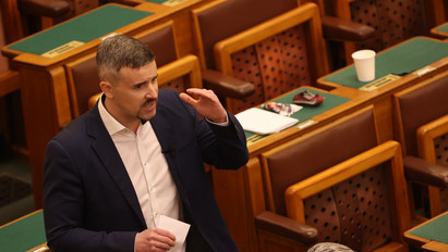 Visszaköveteli Jakab Péter képviselői mandátumát a Jobbik