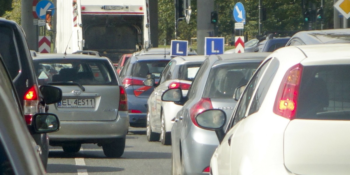 Możliwe, że prawo jazdy będzie można zrobić już rok wcześniej