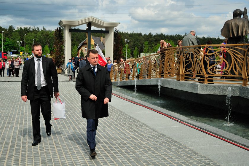 Kaczyński i Szydło u Rydzyka. Silna delegacja PiS w kościele