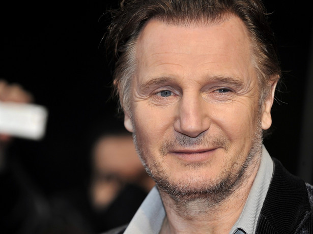 Liam Neeson walczy w powietrzu