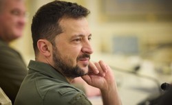 Zełenski: Chcemy otrzymać jasną wiadomość, że wstąpimy do NATO po wojnie z Rosją