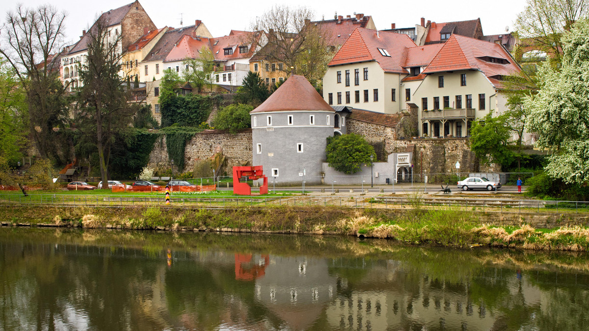 Już po raz dwudziesty Goerlitz, europejskie miasto na granicy polsko-niemieckiej cieszy się z hojności anonimowego donatora. Każdej wiosny tajemnicza osoba przekazuje na odnowę miasta pokaźną sumę.