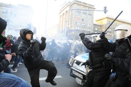 Radny PiS: Szykujmy się na przewrót i zamieszki 11 listopada. Podpalajmy wozy transmisyjne reżimowych mediów