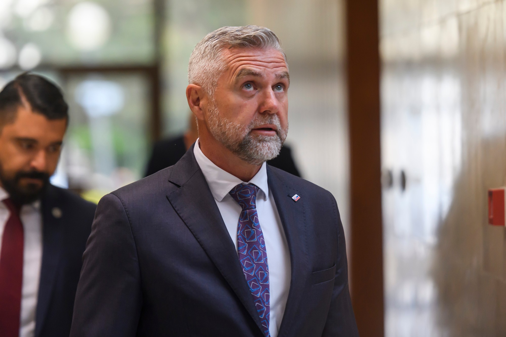 Tibor Gašpar (Smer-SD) a námestník riaditeľa SIS poverený výkonom právomocí riaditeľa SIS Pavol Gašpar.