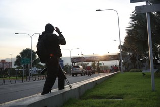 Były dowódca GROM: Rosja patrzy z zazdrością na akcję USA w Wenezueli