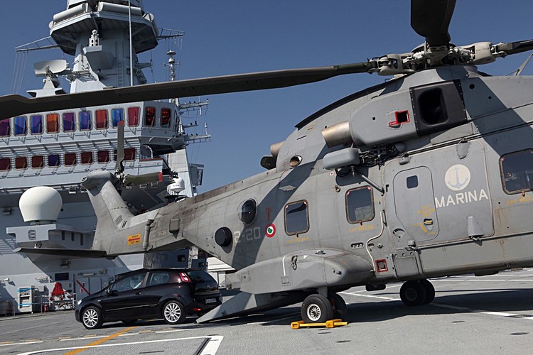 Sercem systemu MultiAir jest elektrohydrauliczny układ sterowania zaworami, który ogranicza zużycie paliwa kontrolując dopływ powietrza bezpośrednio przez zawory wlotowe (nie wykorzystując przepustnicy)