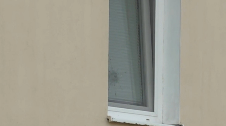 Ezen az ablakon ment át a golyó, ami megölte az anyukát/Fotó:  tvnoviny.sk