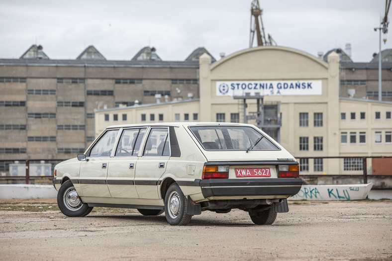 Polski Fiat 125p i FSO Polonez w wersji Long - przedłużane auta z FSO