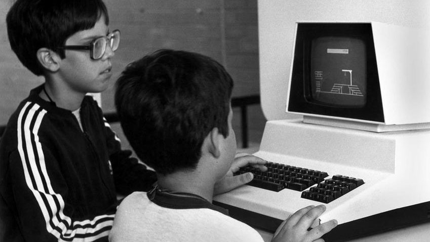 Komputer Commodore PET w 1983 roku Jeden z pierwszych komputerów osobistych