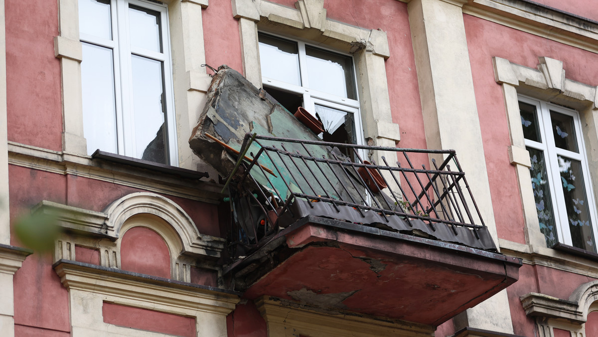 Zawalenie balkonu w Sosnowcu. Świadkowie opisują dramatyczne wydarzenia