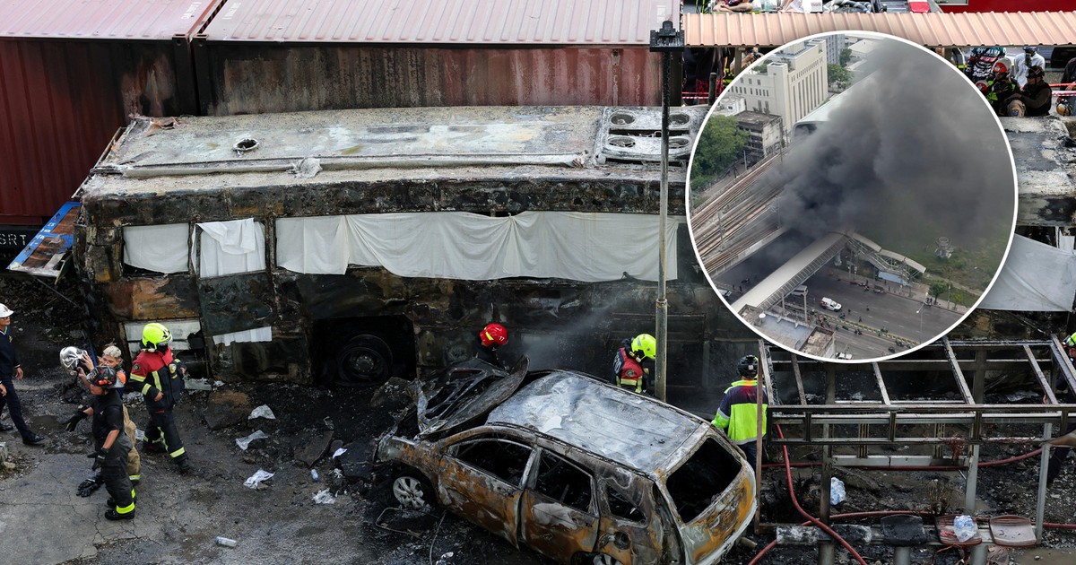 Pociąg rozszarpał autobus w Bangkoku. Piekło na przejeździe