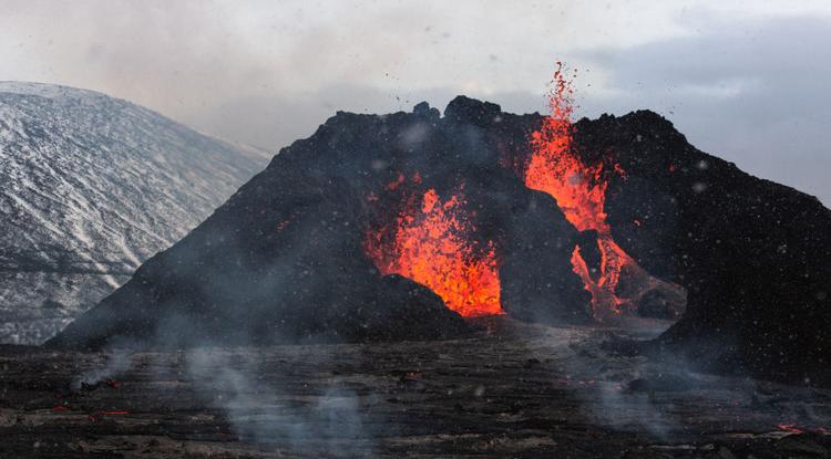 Vulkánkitörés Izlandon
