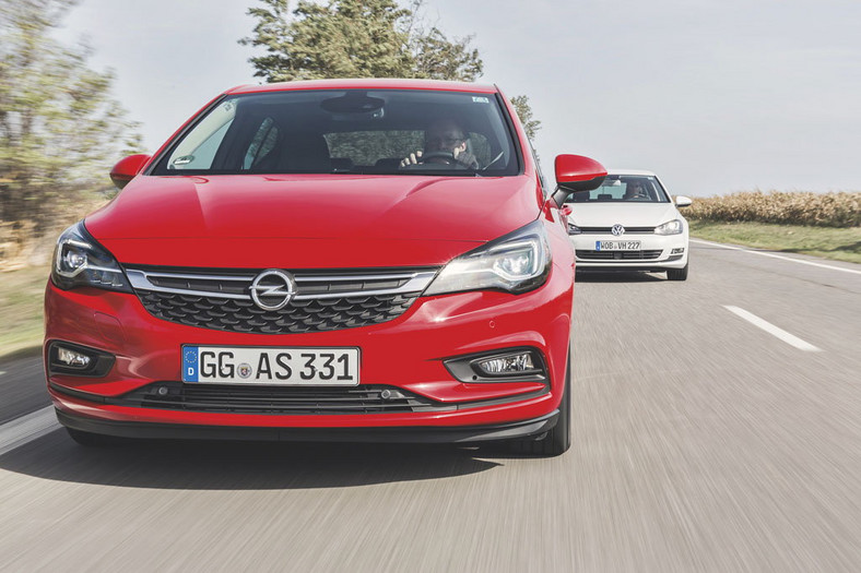 Opel Astra kontra Volkswagen Golf - kto zbudował lepszy kompakt?