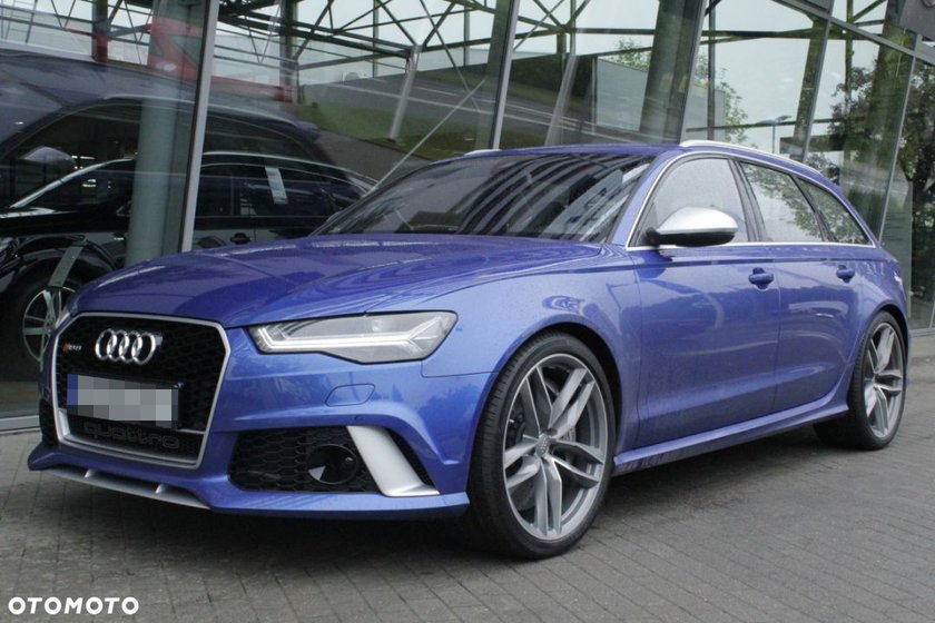 Rozbił audi rs6 w Poznaniu