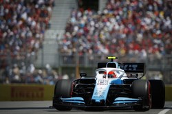 Kubica ostatni w wyścigu o Grand Prix Kanady. Nietypowy triumf Hamiltona