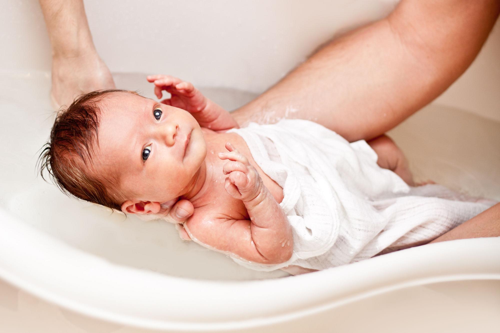Ako často kúpať bábätko? Menej je viac, hovoria odborníci | Najmama.sk