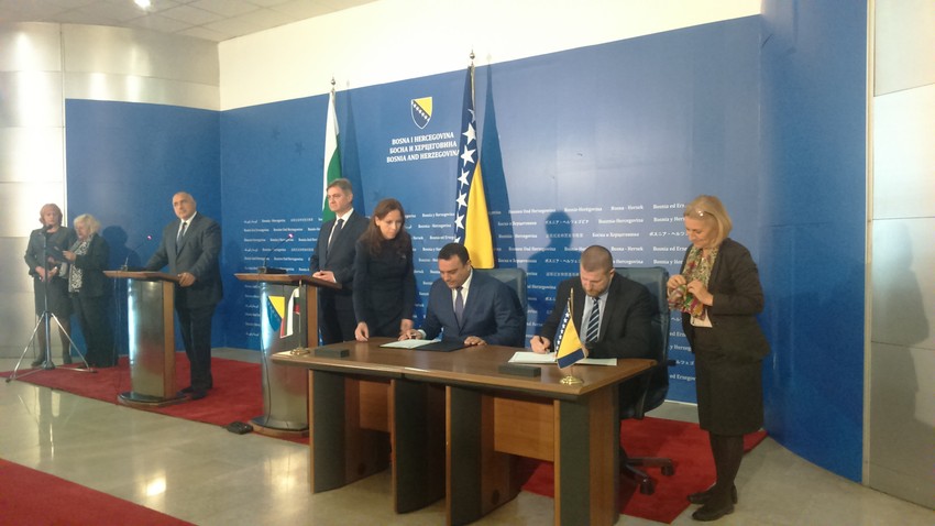 Detalj sa potpisivanja sporazuma