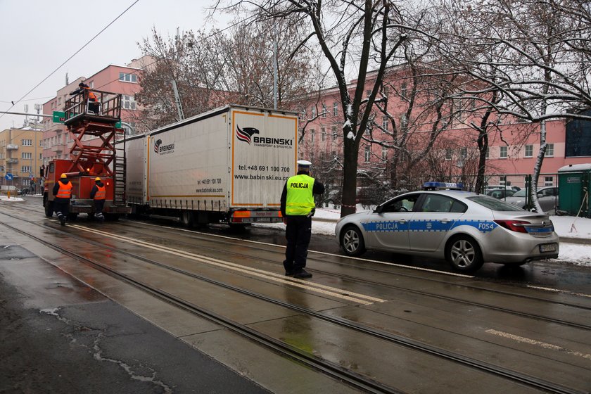 Tak kierowca przeprosił za wypadek, który zablokował ruch w Łodzi