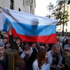 Podrška mladih Rusa liberalnoj stranci „Jabloko“ ispred Vrhovnog suda u Moskvi
