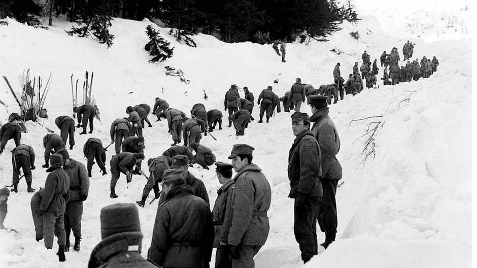 Akcja ratunkowa po zejściu lawiny w Białym Jarze, Karkonosze, 20 marca 1968 r.