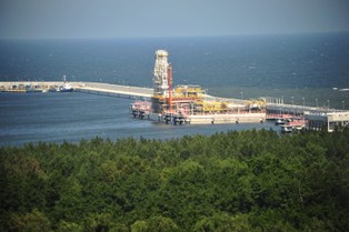 Terminal LNG w Świnoujściu: budowa najważniejszej inwestycji gazowej ostatnich lat [ZDJĘCIA]