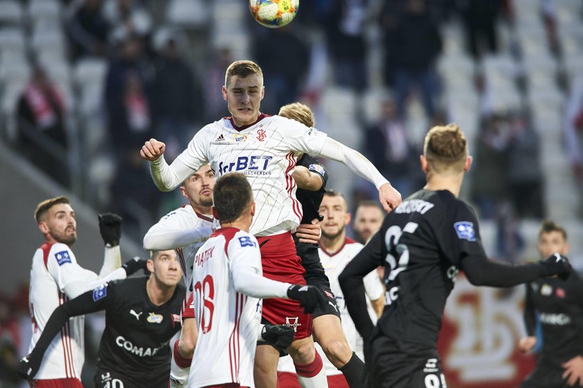 Ekstraklasa: Raków - Jagiellonia 2:1, ŁKS Łódź - Cracovia 1:0