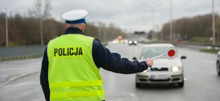 Próbowała oszukać policjantów, udając pasażera. Plany pokrzyżował jej kuriozalny szczegół