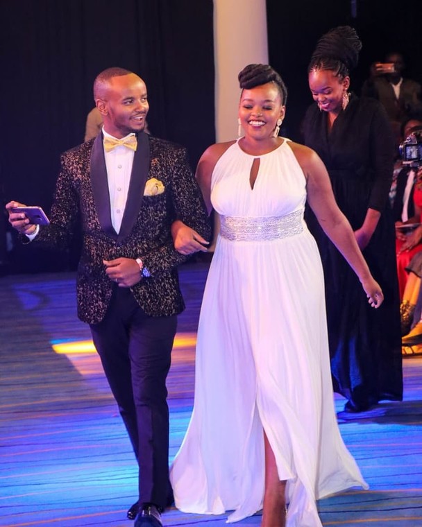 Who among these celebrities was well dressed at the Groove Awards ...