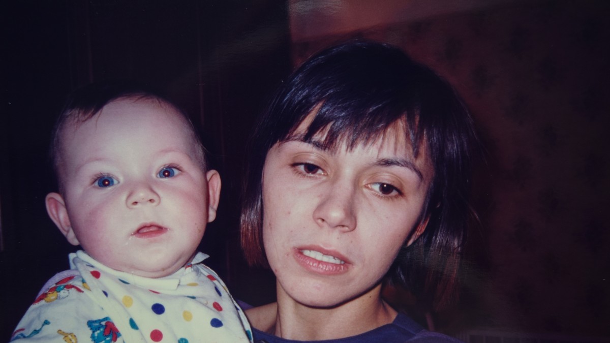 Žena otela malu Olju sa železničke stanice i držala je 9 godina u jezivom podrumu: Nakon dnk testa dogodilo se čudo/ILUSTRACUIJA