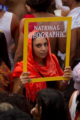 Dość oryginalne karnawałowe przebranie... Słynna okładka 'National Geographic'