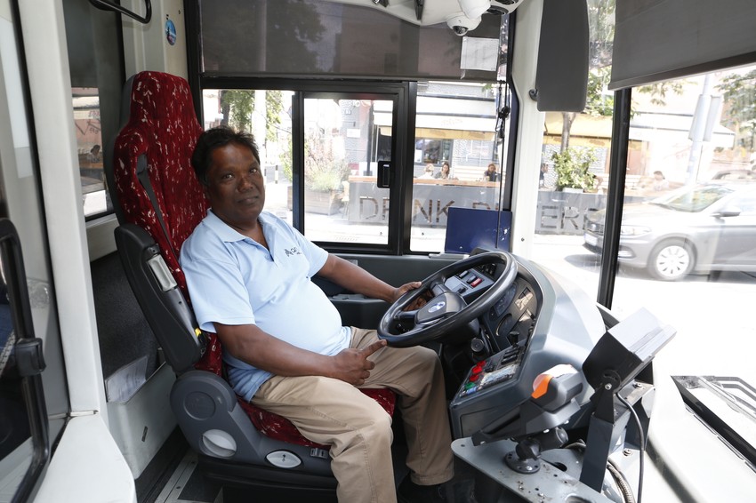 Vozač Salij na svom radnom mestu