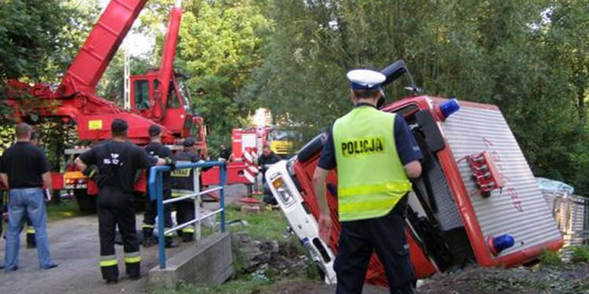 Wypadek wozu strażackiego. Kierowca był pijany?