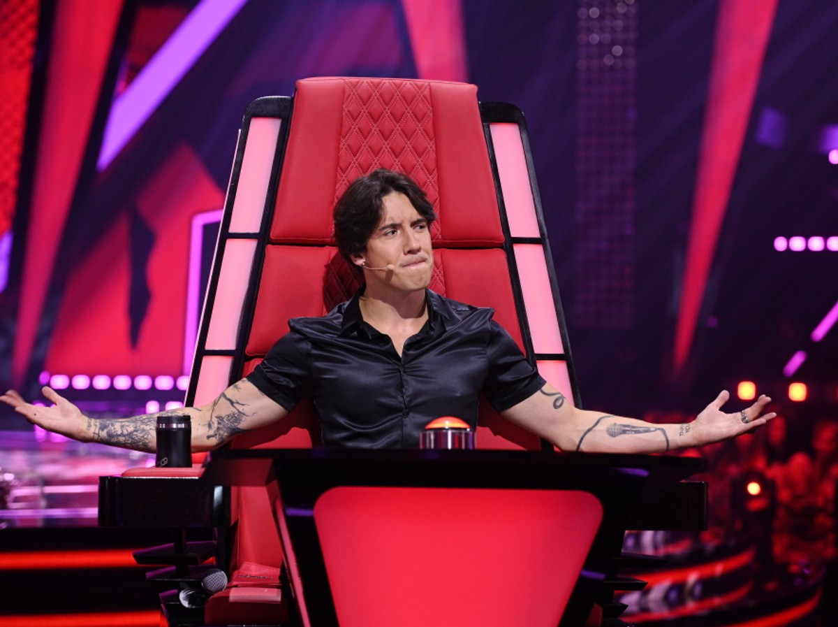Dawid Kwiatkowski na planie "The Voice Kids"