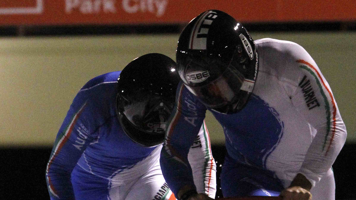 Włosi Simone Bertazzo i Sergio Riva wygrali zawody dwójek bobslejowych w Lake Placid. 14. miejsce w gronie 16 osad zajęli Dawid Kupczyk i Marcin Niewiara.