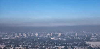 Smog w Krakowie. Dziś darmowa komunikacja