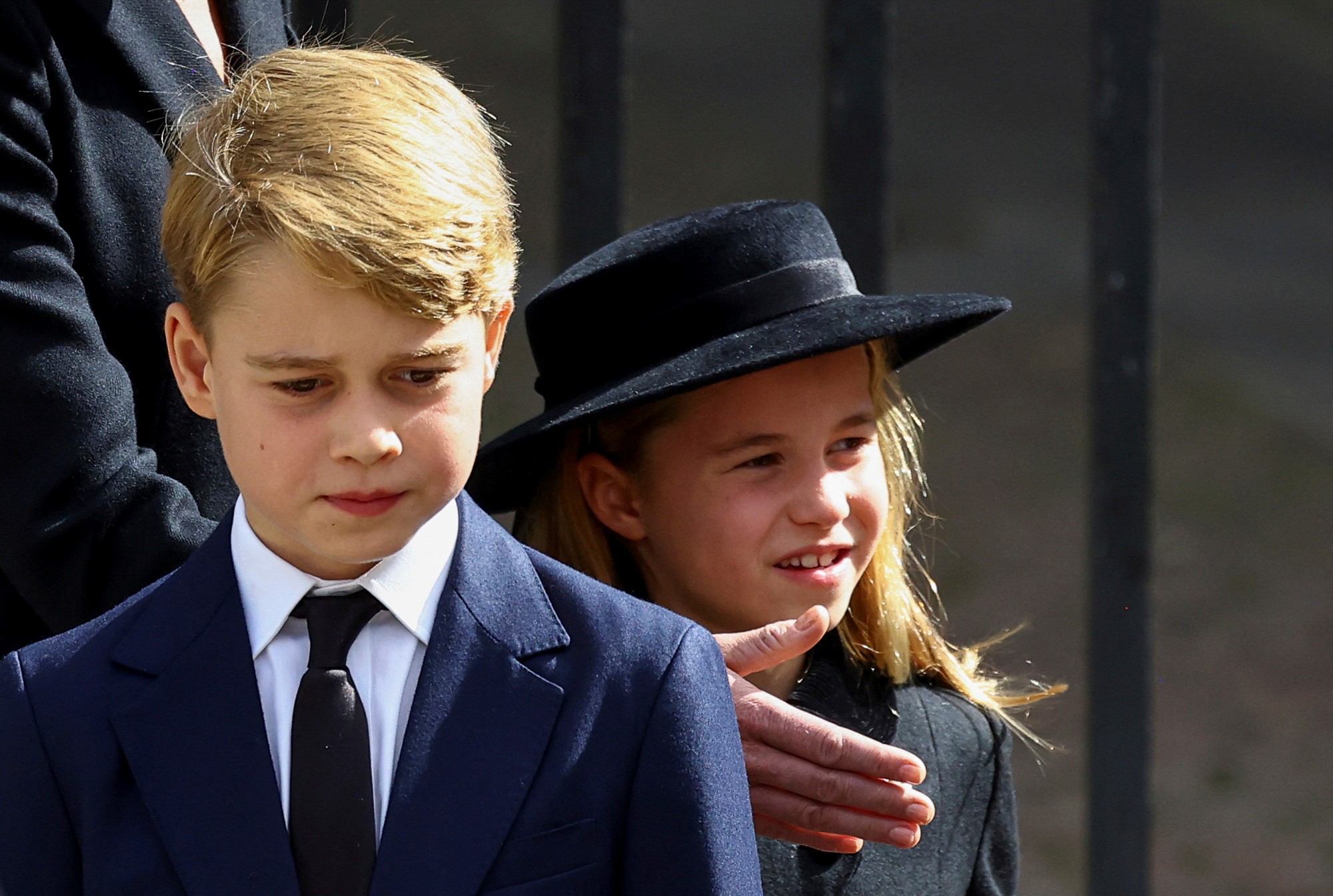 Princ George a princezná Charlotte. 