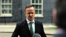 szef msz węgier do sikorskiego: rozumiemy, że chcesz wojny rosji z eur