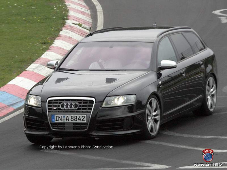 Zdjęcia szpiegowskie: Audi RS6 – atak na M5 i E63 AMG