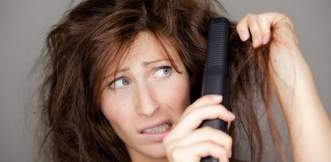 Fryzjerstwo, pielęgnacja. W tej branży deficyt pracowników wynosi -23%. To odrobinę lepiej niż przed rokiem, kiedy sięgnął -24%. Fryzjerzy mogą liczyć na średnią wypłatę w wysokości 2600 zł.