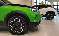 Nowy Opel Mokka wjeżdża do Polski. Podwójne uderzenie niemieckiego producenta