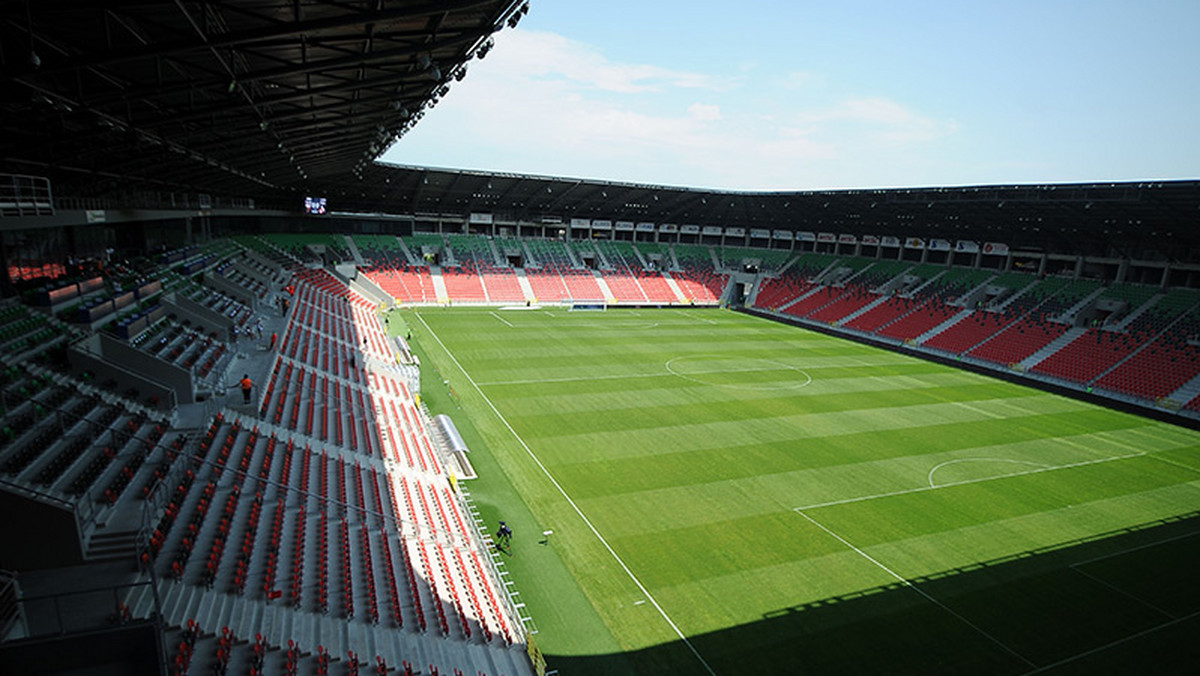 Półfinał Mistrzostw Europy w piłce nożnej do lat 21 zostanie rozegrany w Tychach. Na stadionie odbędą się również trzy mecze fazy grupowej. "Małe Euro" odbędzie się między 16 a 30 czerwca 2017 roku. W turnieju weźmie udział 12 drużyn.
