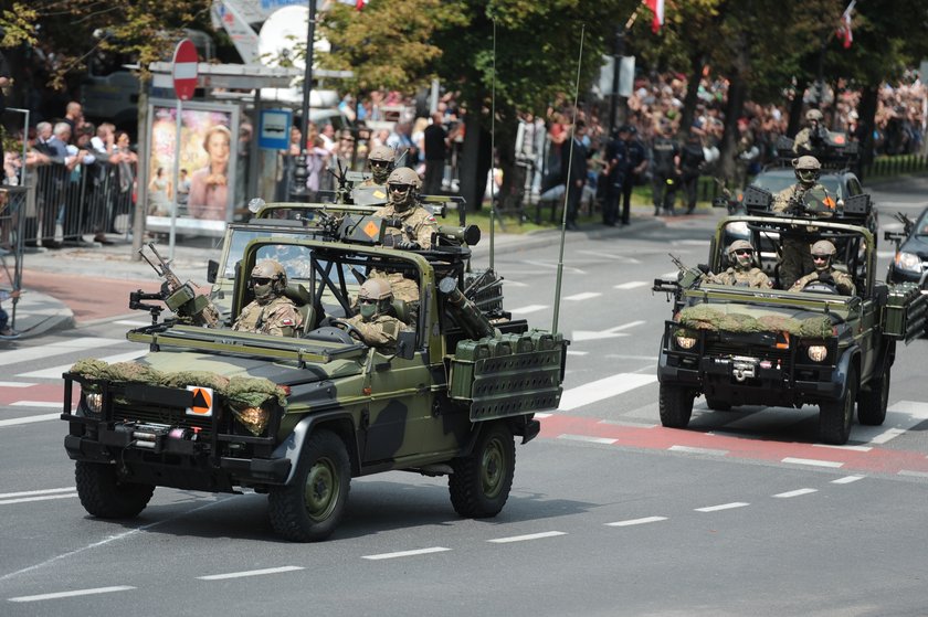 Defilada z okazji święta Wojska Polskiego.