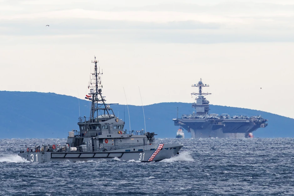 Američki nosač aviona "USS Džerald R. Ford", najveći ratni brod ikada izgrađen, stigao u Split